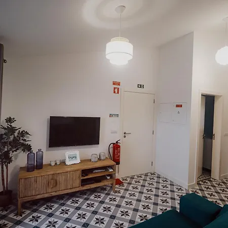 Peace In Azores 02 アパート